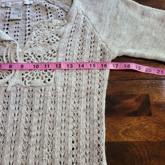 American Rags Size M Women's Long Sleeve Knit Sweater Tan Shark bite - Picture 10 of 10